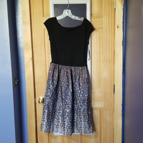 Medium Mixt by Heidi Weisel dress (without belt) - Picture 2 of 3